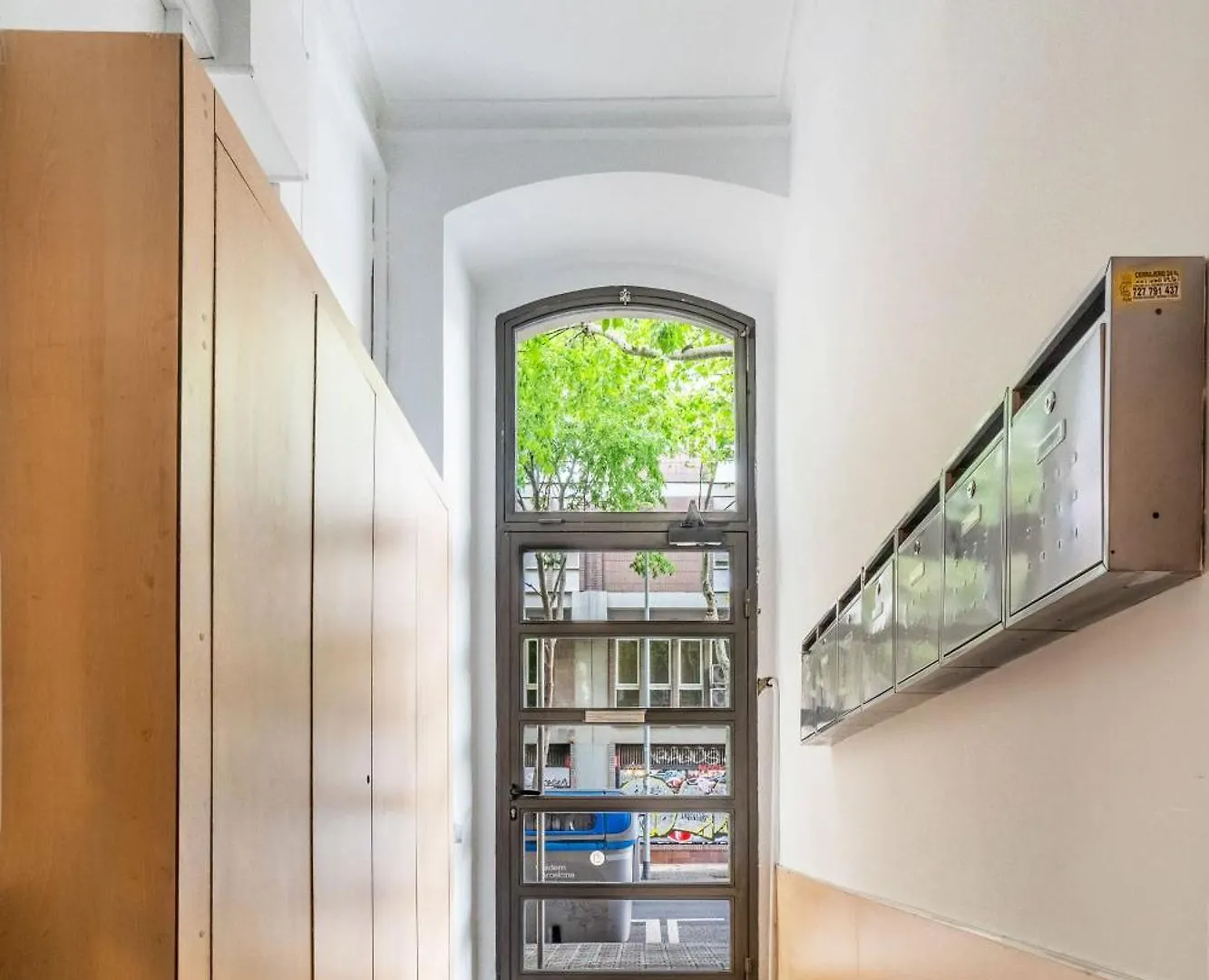 Pl Universitat Comfortable 3Bd With Private Patio バルセロナ 0*,
